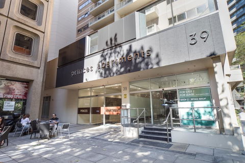 York Apartments On Grenfell - Accommodation 4U 7