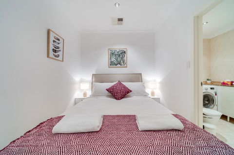 York Apartments On Grenfell - Accommodation 4U 10
