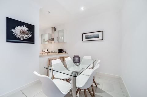 York Apartments On Grenfell - Accommodation 4U 6