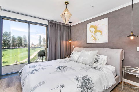Heart Of Glenelg BnB - Accommodation 4U 0