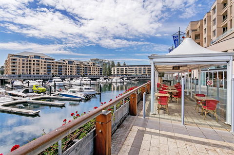 Heart Of Glenelg BnB - Accommodation 4U 19
