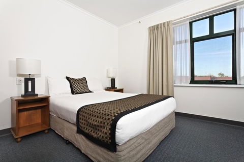 BreakFree Directors Studios - Accommodation 4U 2