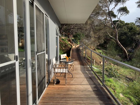Sunrise On Falie Seaview Eco Accommodation - Accommodation 4U 10