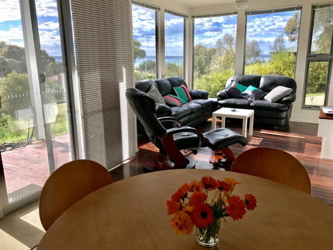 Sunrise On Falie Seaview Eco Accommodation - Accommodation 4U 33