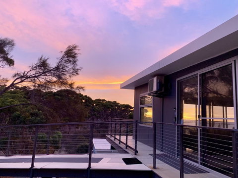 Sunrise On Falie Seaview Eco Accommodation - Accommodation 4U 9
