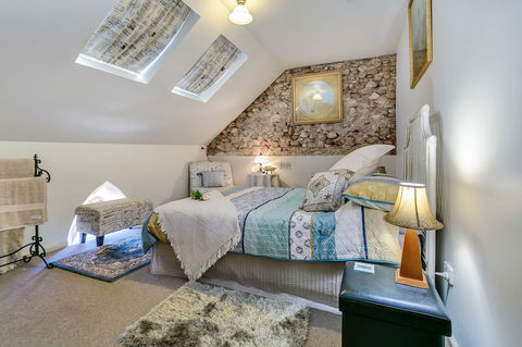 \'THE CHURCH\' Guest Home, Gawler Barossa Region - Accommodation 4U 7