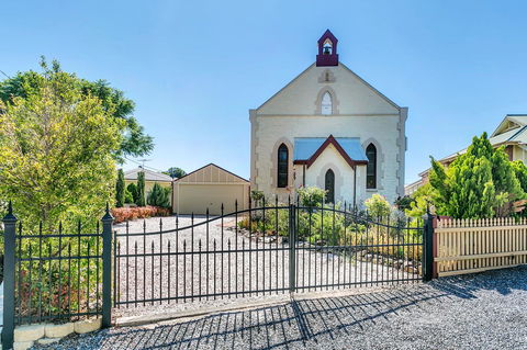 \'THE CHURCH\' Guest Home, Gawler Barossa Region - Accommodation 4U 0