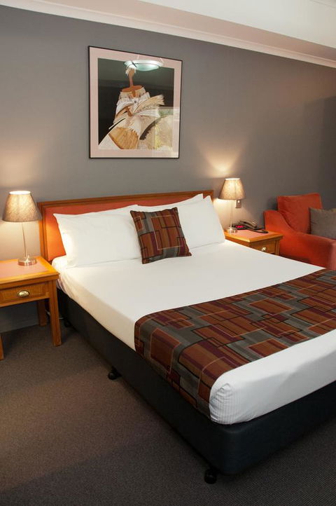 The O'Connell Inn - Accommodation 4U 19