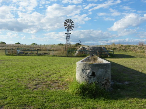 Coorong Waterfront Retreat - Accommodation 4U 24