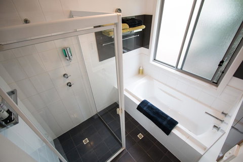 Coorong Waterfront Retreat - Accommodation 4U 11
