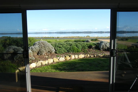 Coorong Waterfront Retreat - Accommodation 4U 20