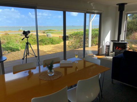 Coorong Waterfront Retreat - Accommodation 4U 7