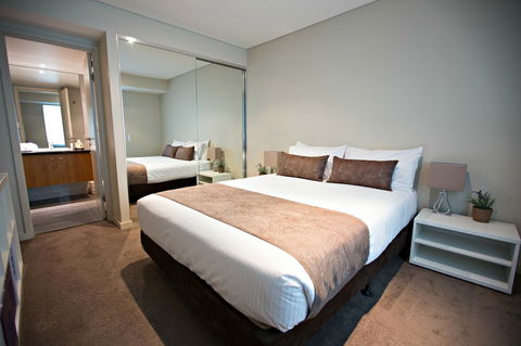 Adelaide DressCircle Apartments - North Terrace - Accommodation 4U 11