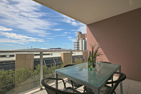 Adelaide DressCircle Apartments - North Terrace - Accommodation 4U 1