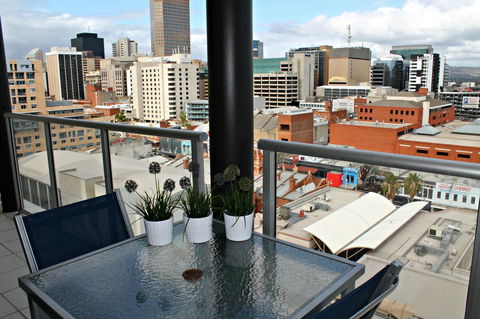 Adelaide DressCircle Apartments - North Terrace - Accommodation 4U 25