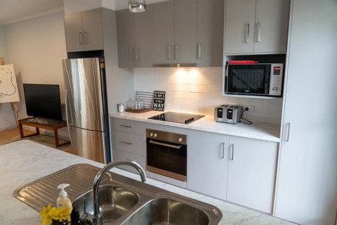 Gawler Townhouse 3 Bedroom - Accommodation 4U 2