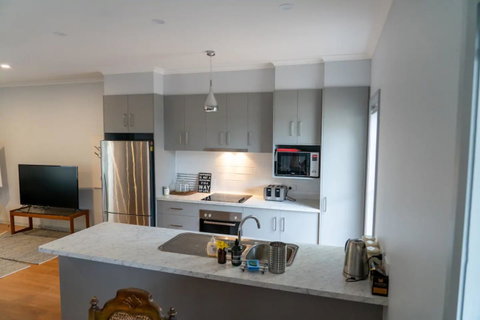 Gawler Townhouse 3 Bedroom - Accommodation 4U 4