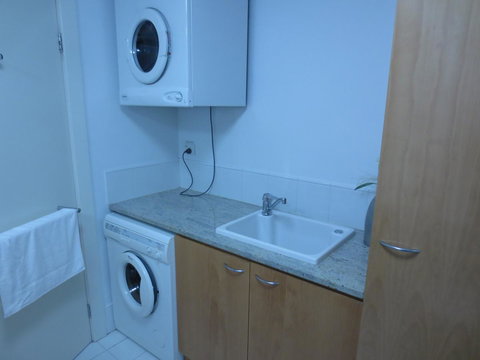 Lights Landing Apartments - Accommodation 4U 10