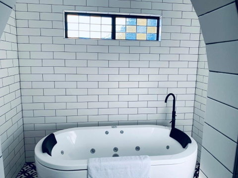 The Manor Basket Range - Accommodation 4U 11