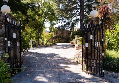 The Manor Basket Range - Accommodation 4U 14