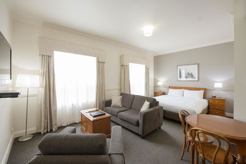 Majestic Tynte Street Apartments - Accommodation 4U 9