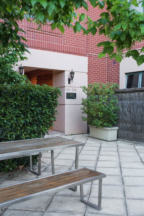 Majestic Tynte Street Apartments - Accommodation 4U 5