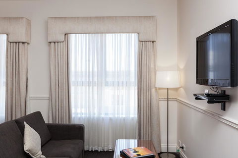 Majestic Tynte Street Apartments - Accommodation 4U 13