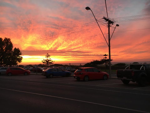 Adelaide - Semaphore Beach Front - Accommodation 4U 4