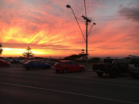Adelaide - Semaphore Beach Front - Accommodation 4U 5