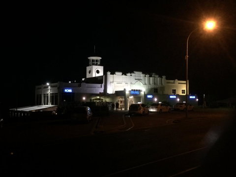 Adelaide - Semaphore Beach Front - Accommodation 4U 22