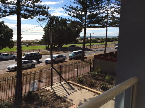 Adelaide - Semaphore Beach Front - Accommodation 4U 27