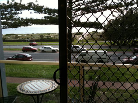 Adelaide - Semaphore Beach Front - Accommodation 4U 9
