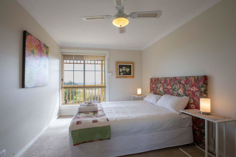 Angaston House - Accommodation 4U 13