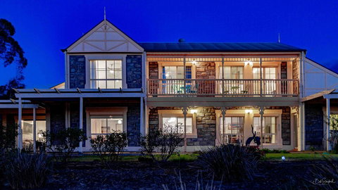 Angaston House - Accommodation 4U 0