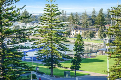 Pier Luxury Apartments - Accommodation 4U 34