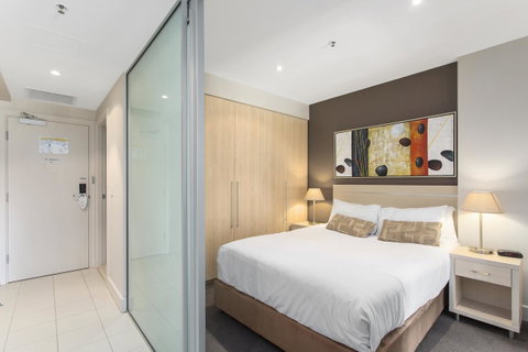 Pier Luxury Apartments - Accommodation 4U 9