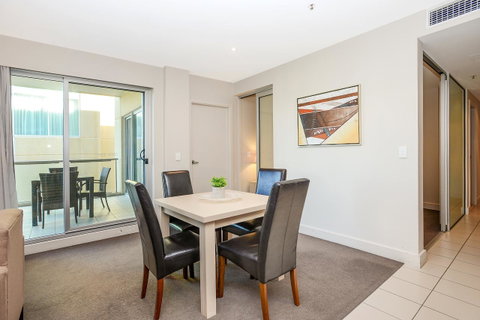 Pier Luxury Apartments - Accommodation 4U 23