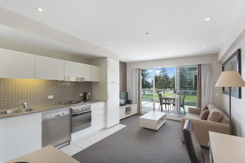 Pier Luxury Apartments - Accommodation 4U 8