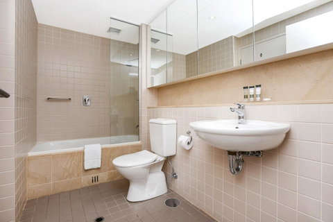 Pier Luxury Apartments - Accommodation 4U 18