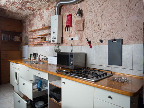Ali\'s Underground Studio - Accommodation 4U 4