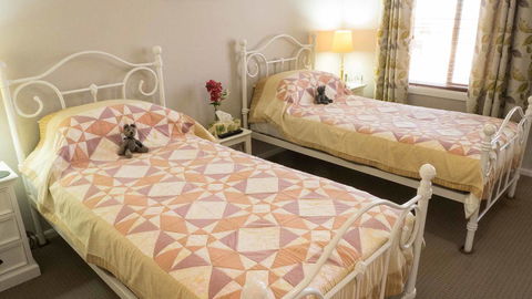 Rezare House Bed & Breakfast - Accommodation 4U 9
