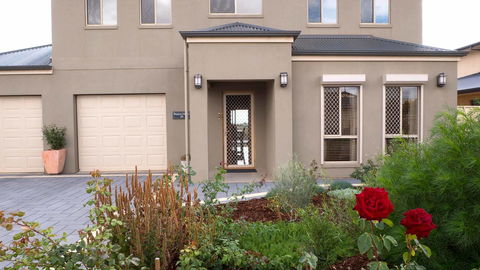 Rezare House Bed & Breakfast - Accommodation 4U 1