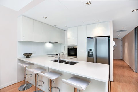 Breeze Beachfront Apartment - Accommodation 4U 15