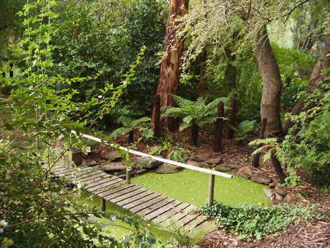 Hilltop - Accommodation 4U 10