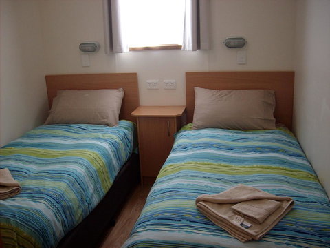 Jacko's Holiday Cabins - Accommodation 4U 6