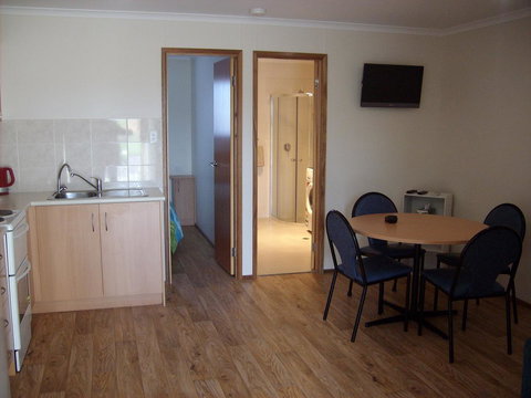 Jacko's Holiday Cabins - Accommodation 4U 3