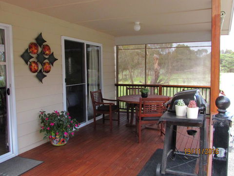 Lazy Days Cottage - Victor Harbor - Accommodation 4U 27