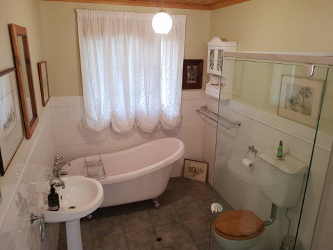 Amy\'s House Bed & Breakfast - Accommodation 4U 13