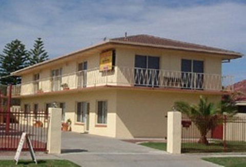 Esplanade Apartments At West Beach - Accommodation 4U 1