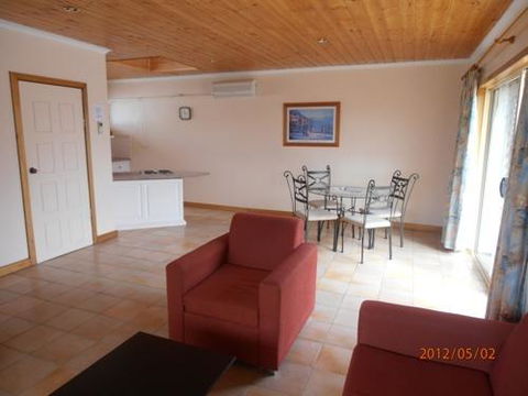 Esplanade Apartments At West Beach - Accommodation 4U 2